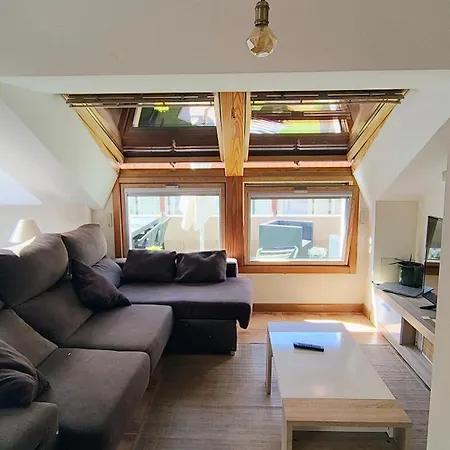 Atico Con Terraza